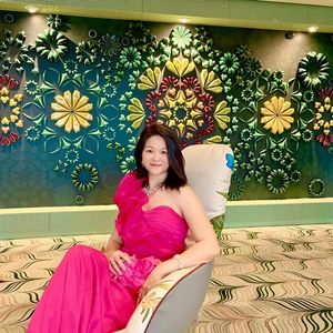 Meet your Posher, Chiu mei